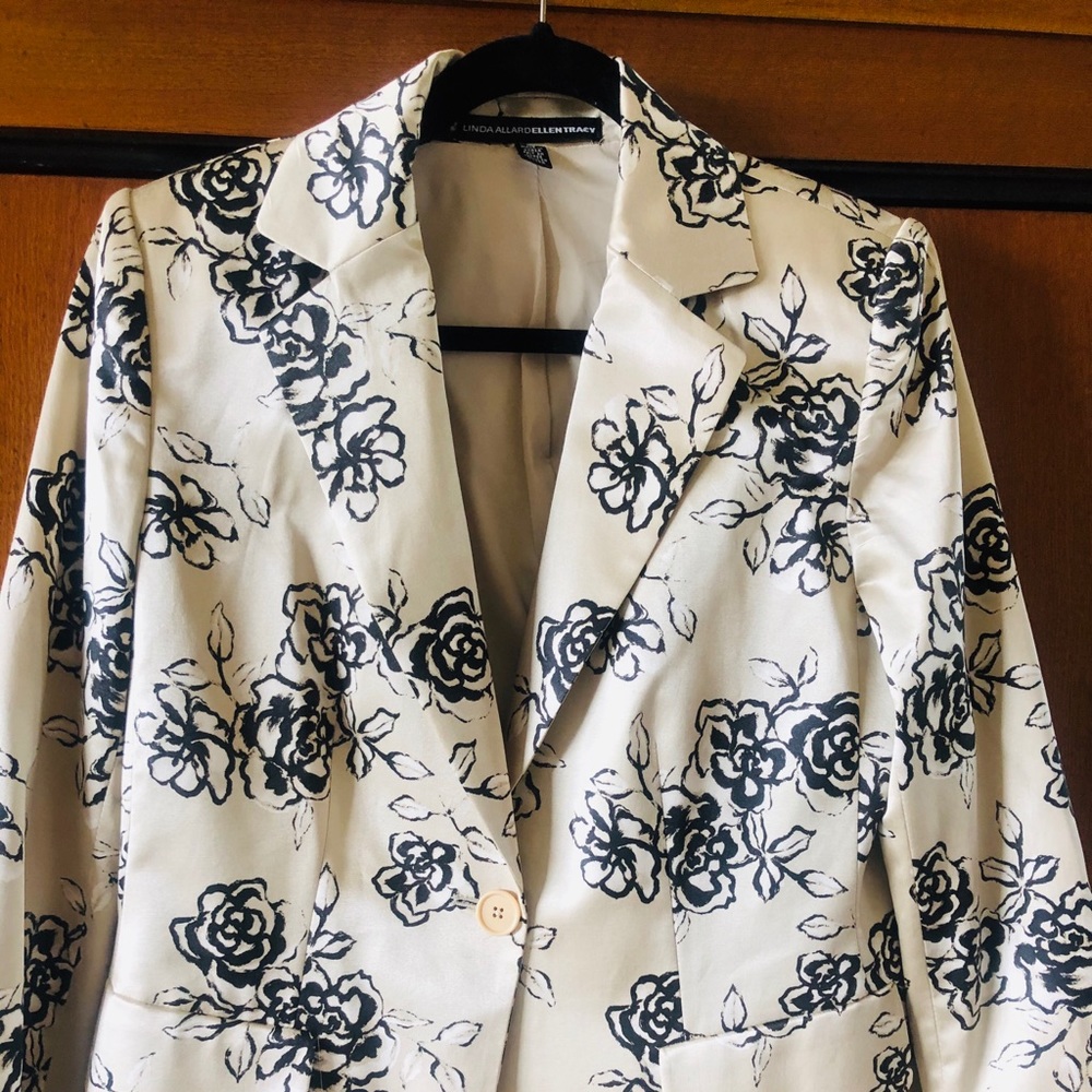 Ellen Tracy Floral jacket
